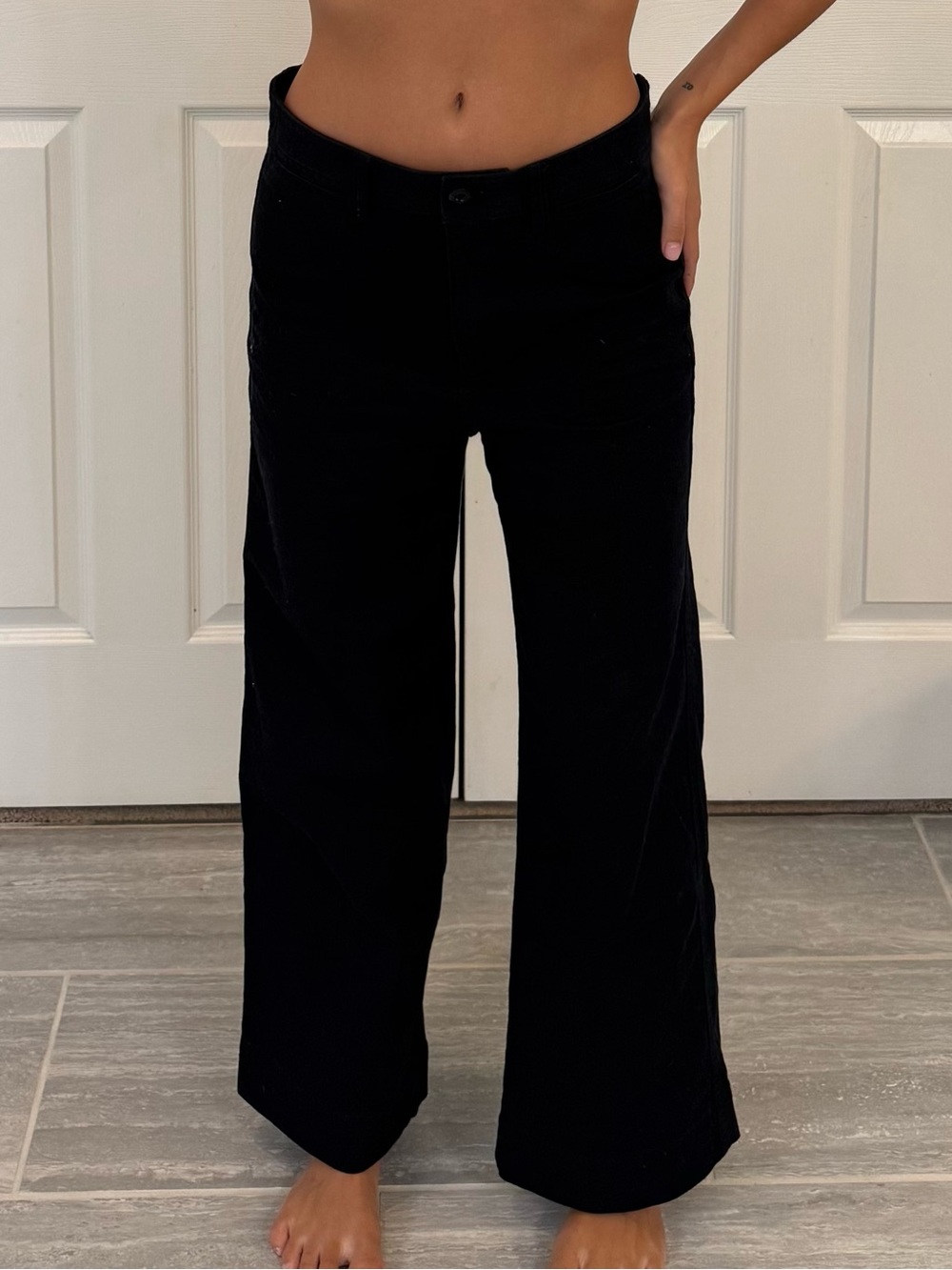 GAP High Rise Wide Leg Crop Black Jeans